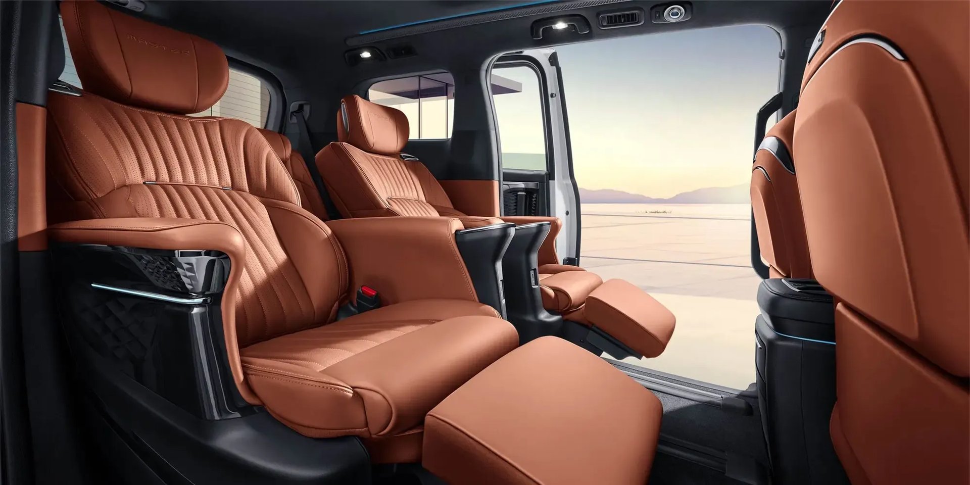 GAC M8 interior